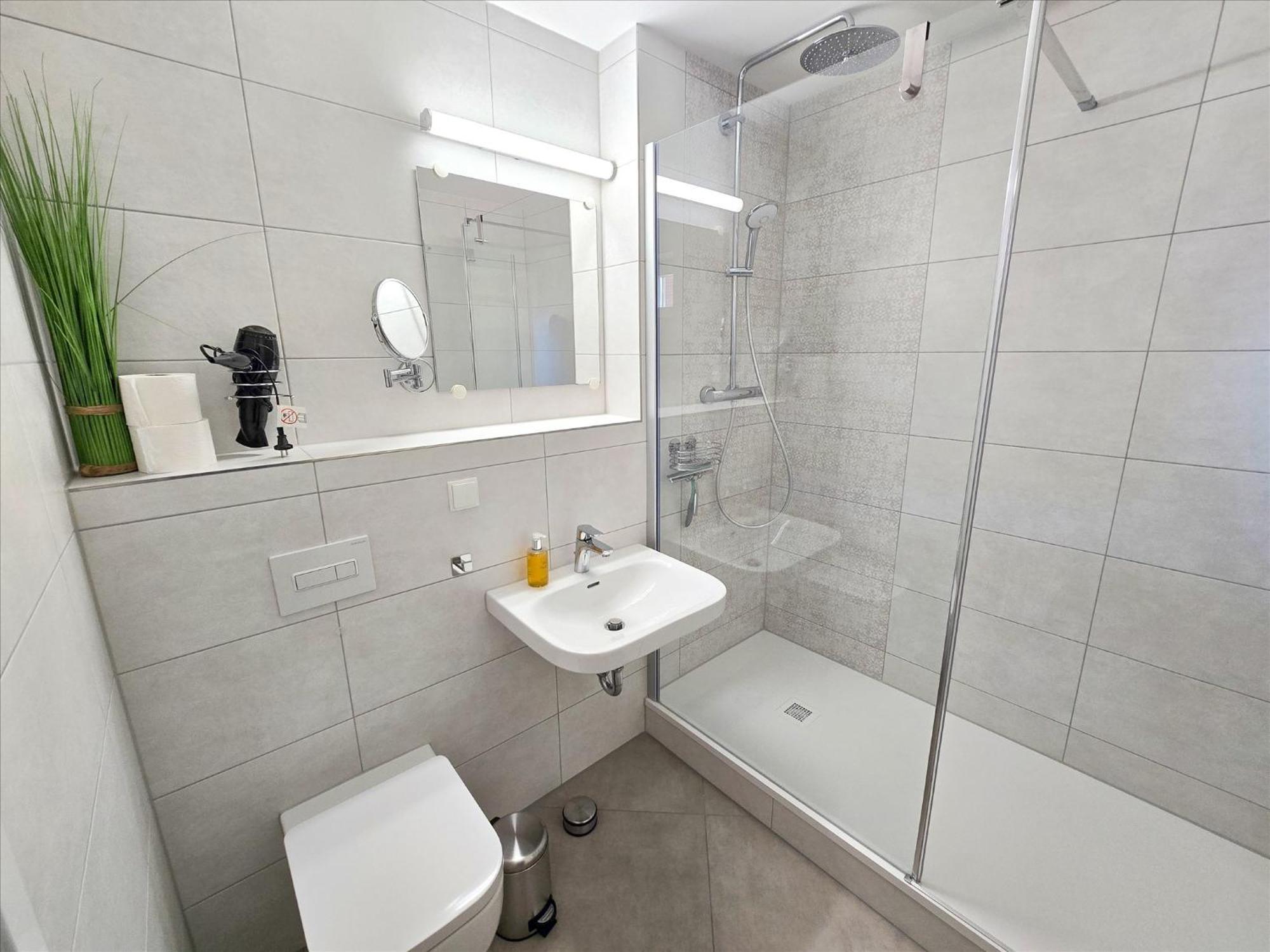 Feriendorf Rugana - Komfort Appartement Mit 1 Schlafzimmer Und Terrasse B47 Dranske Exterior photo
